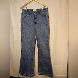 Abercrombie & Fitch Vintage Flare High Rise Jeans 32/14L Light Blue Wash